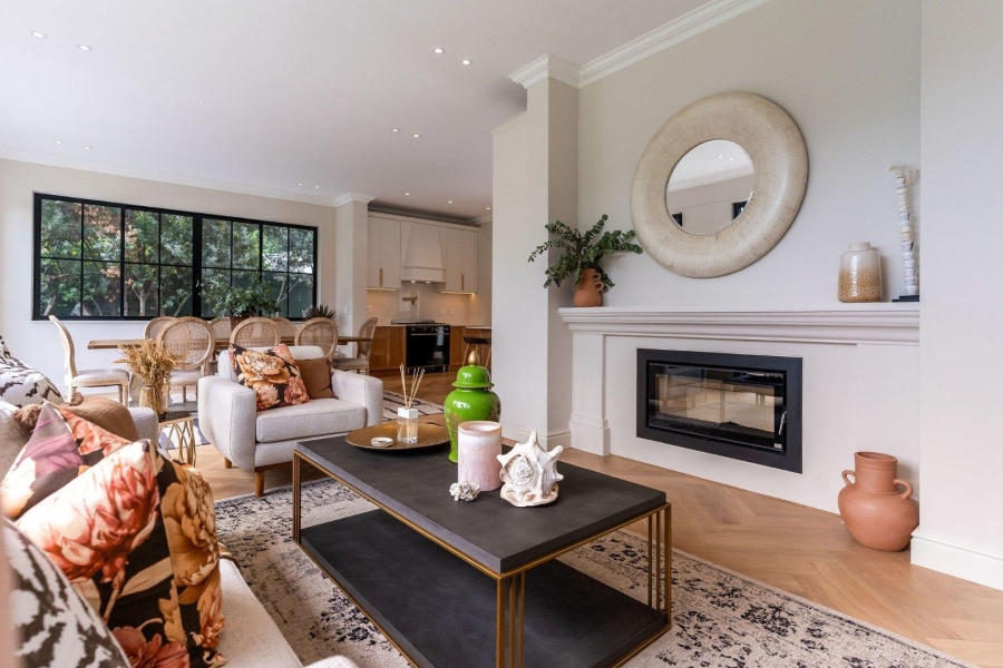 5 Bedroom Property for Sale in Constantia Western Cape